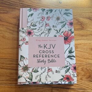 KJV Floral Cross Reference Study Bible
